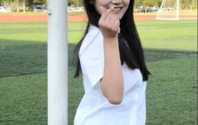 049/恰恰~【青春洋溢】感谢老大给我安排的一套学院风,大家2024新年好!