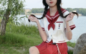 068/情情~【红色小兔】红色的小兔子出来游玩了,好像没有胡萝卜。