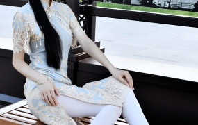 510/灯灯~【旗袍雅韵】 旗袍优雅,白袜粉鞋,静赏风景。