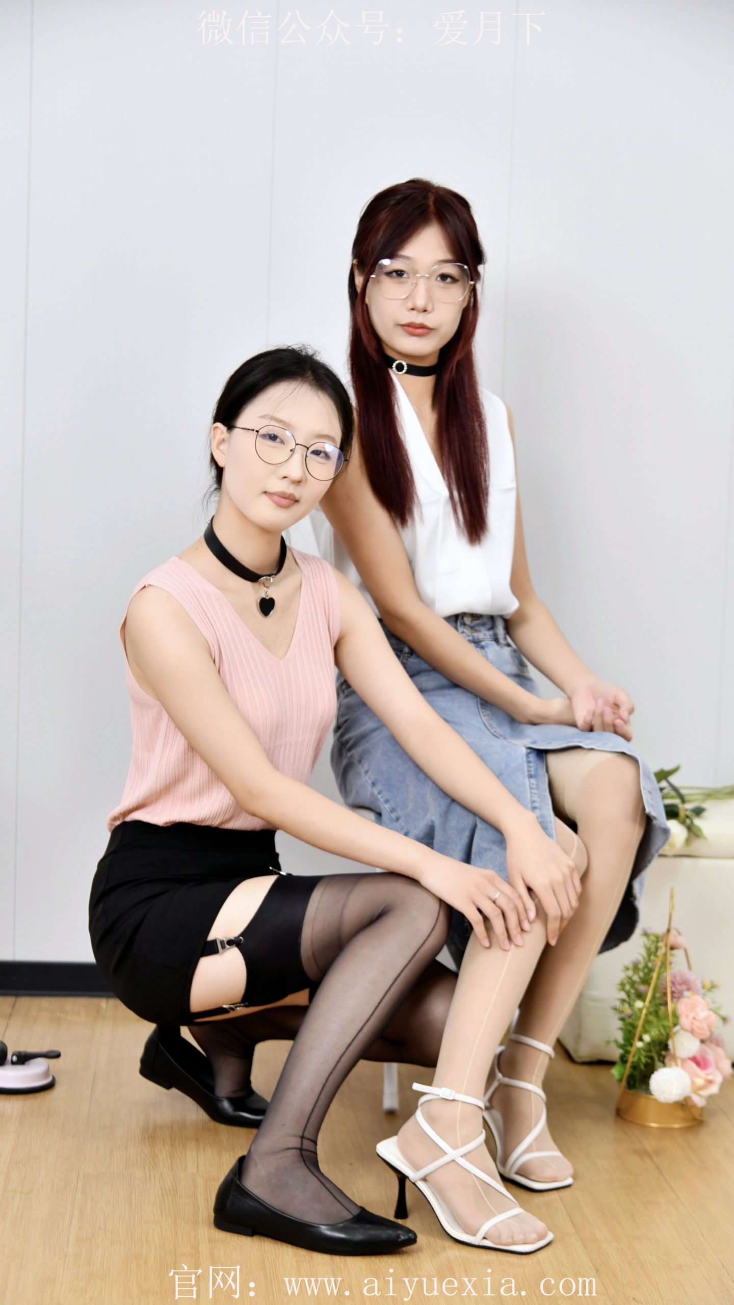 557/月月、阿若~【姐妹俪影】瑜伽玩闹，锻炼核心力量，共展穿搭美足风情。