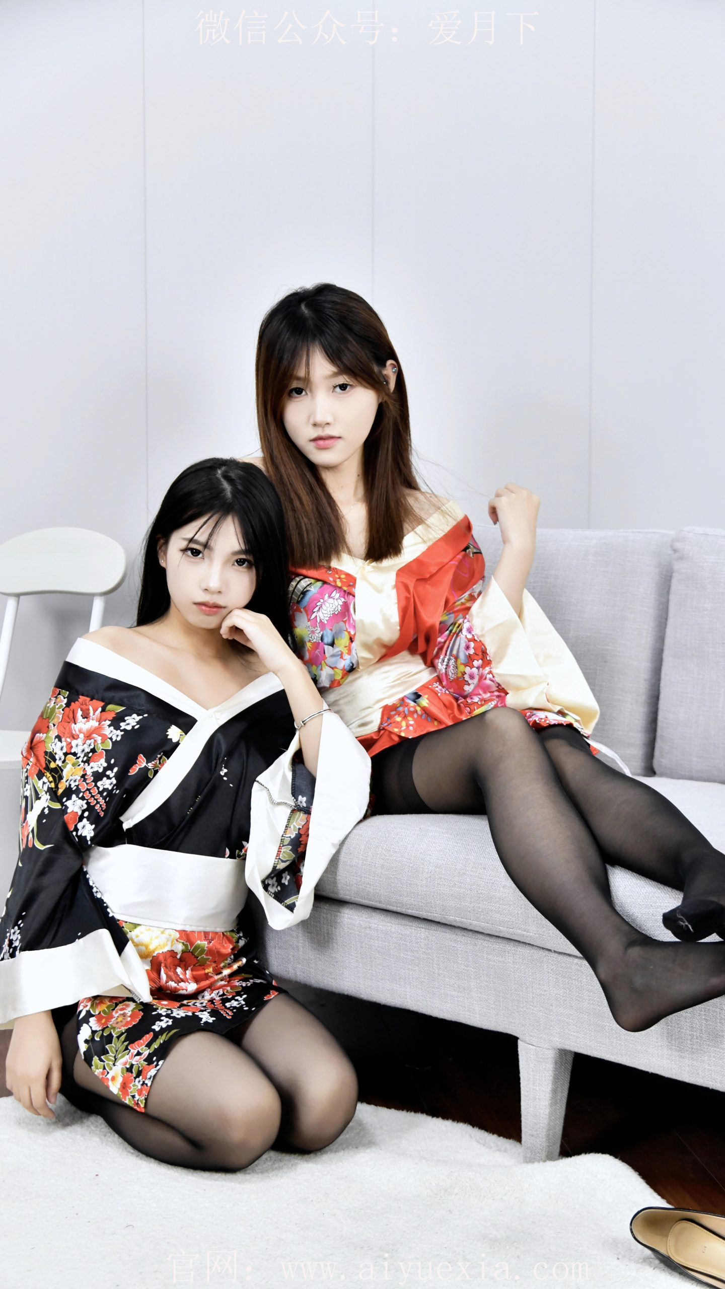 620/夏夏、番茄~【蜷坐生情】红黑和服，丝缠玉腿，蜷坐生情。