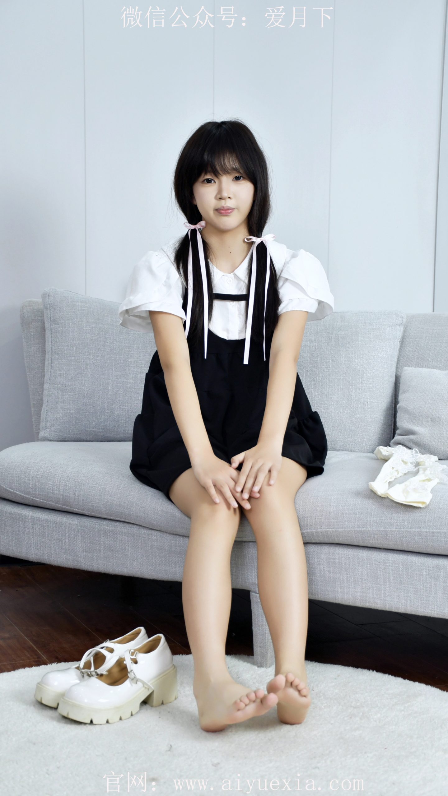 627/鑫鑫~【甜妹日常】镂空长筒袜配背带裙减龄又精致。