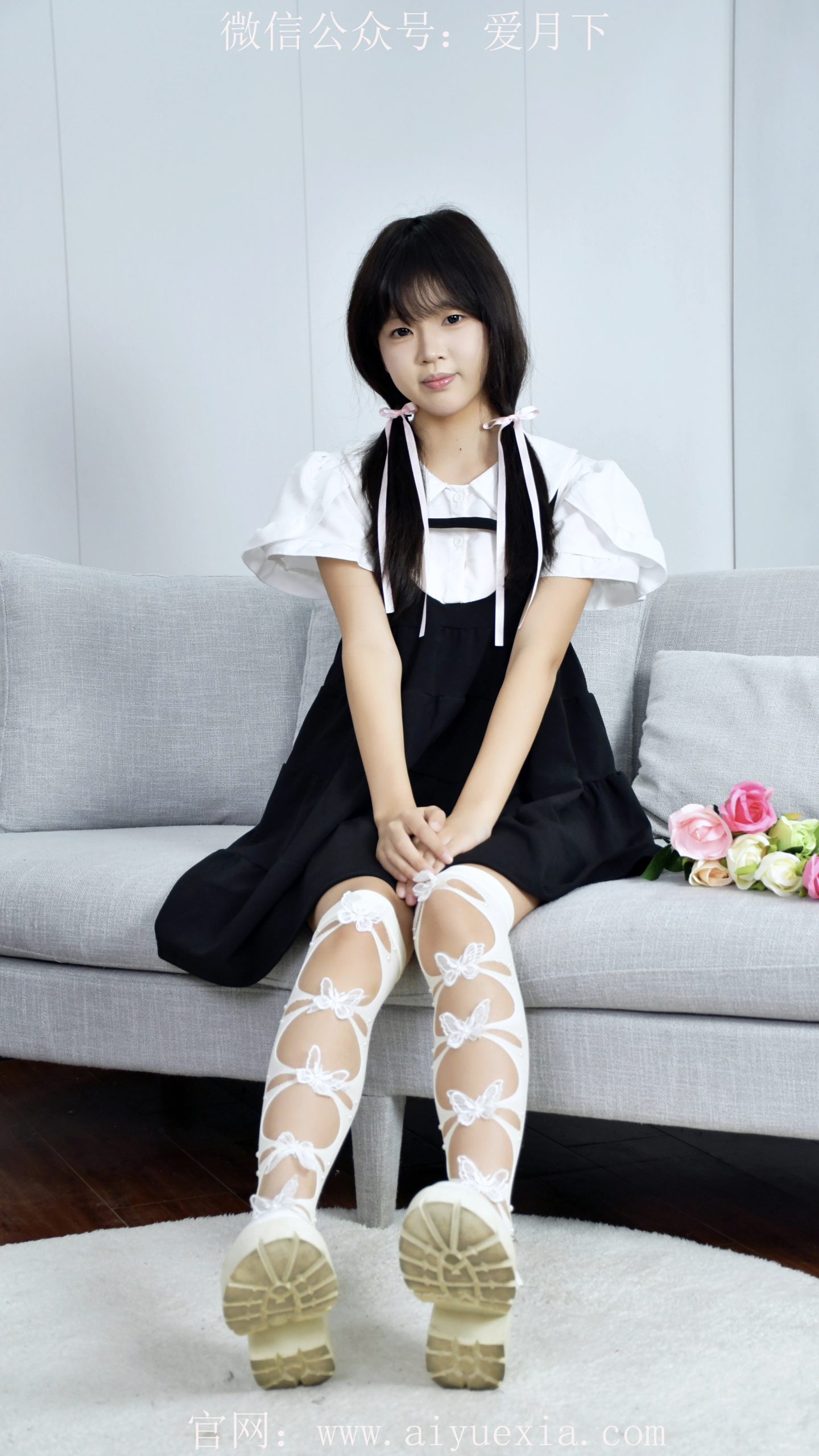 627/鑫鑫~【甜妹日常】镂空长筒袜配背带裙减龄又精致。