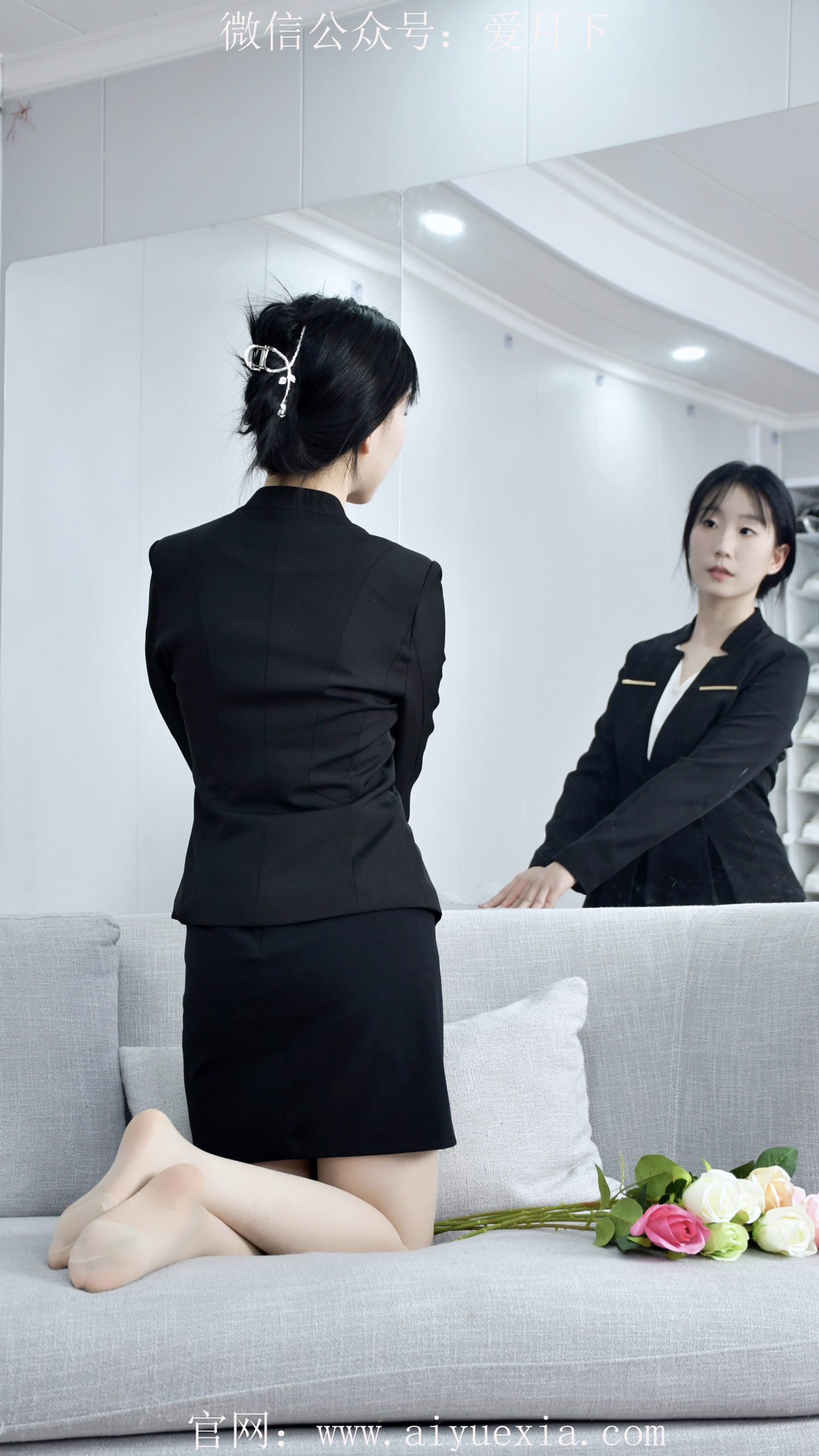 628/安逸~【西装衬袜】黑西装配浅丝，尖鞋映足显利落。