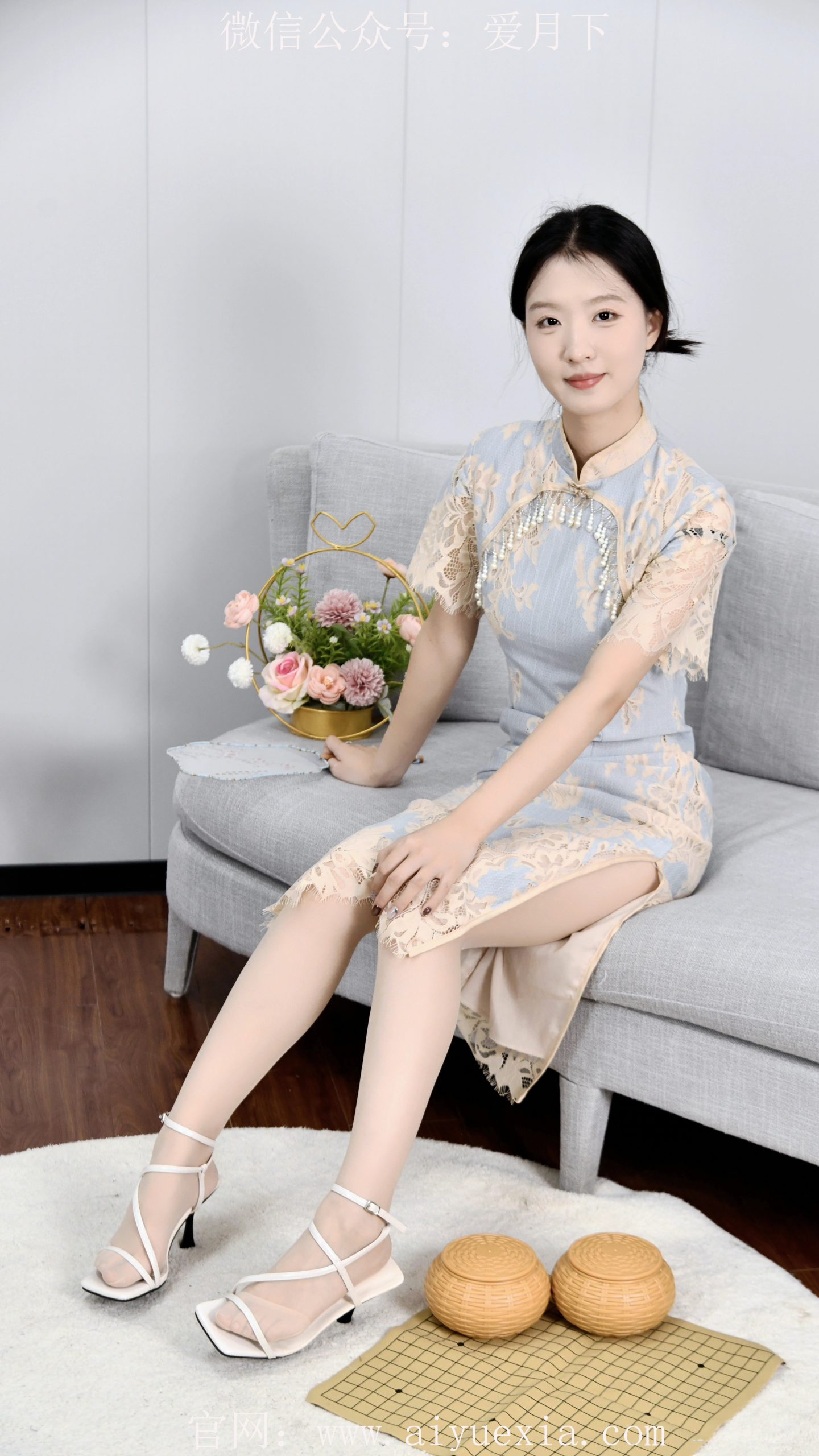 640/月月~【纤足凝光】浅室轻衫绣，柔袜纤足映履香。