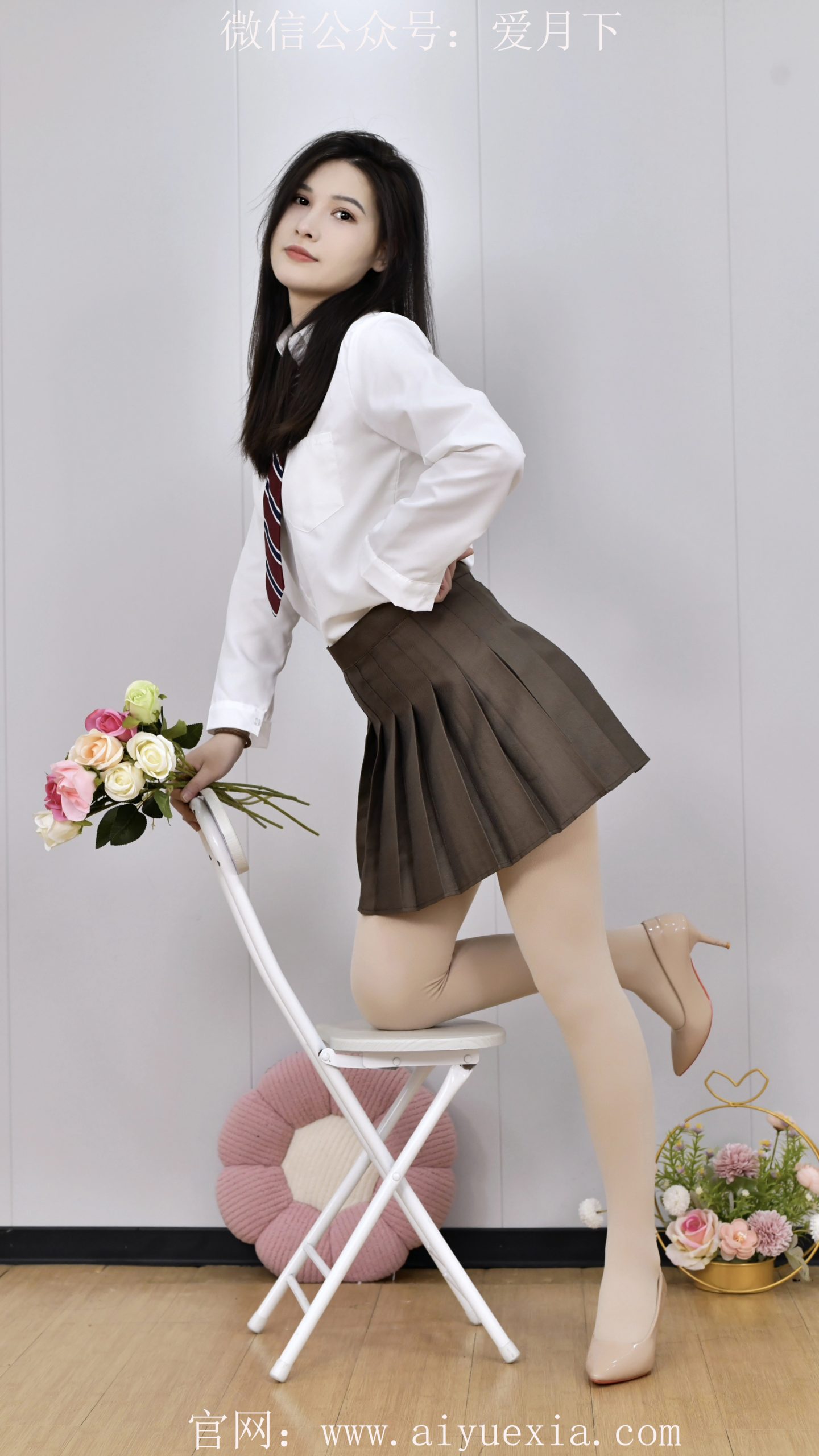 659/小艺~【素履轻扬】柔袜衬纤足，花影伴轻衫舞。