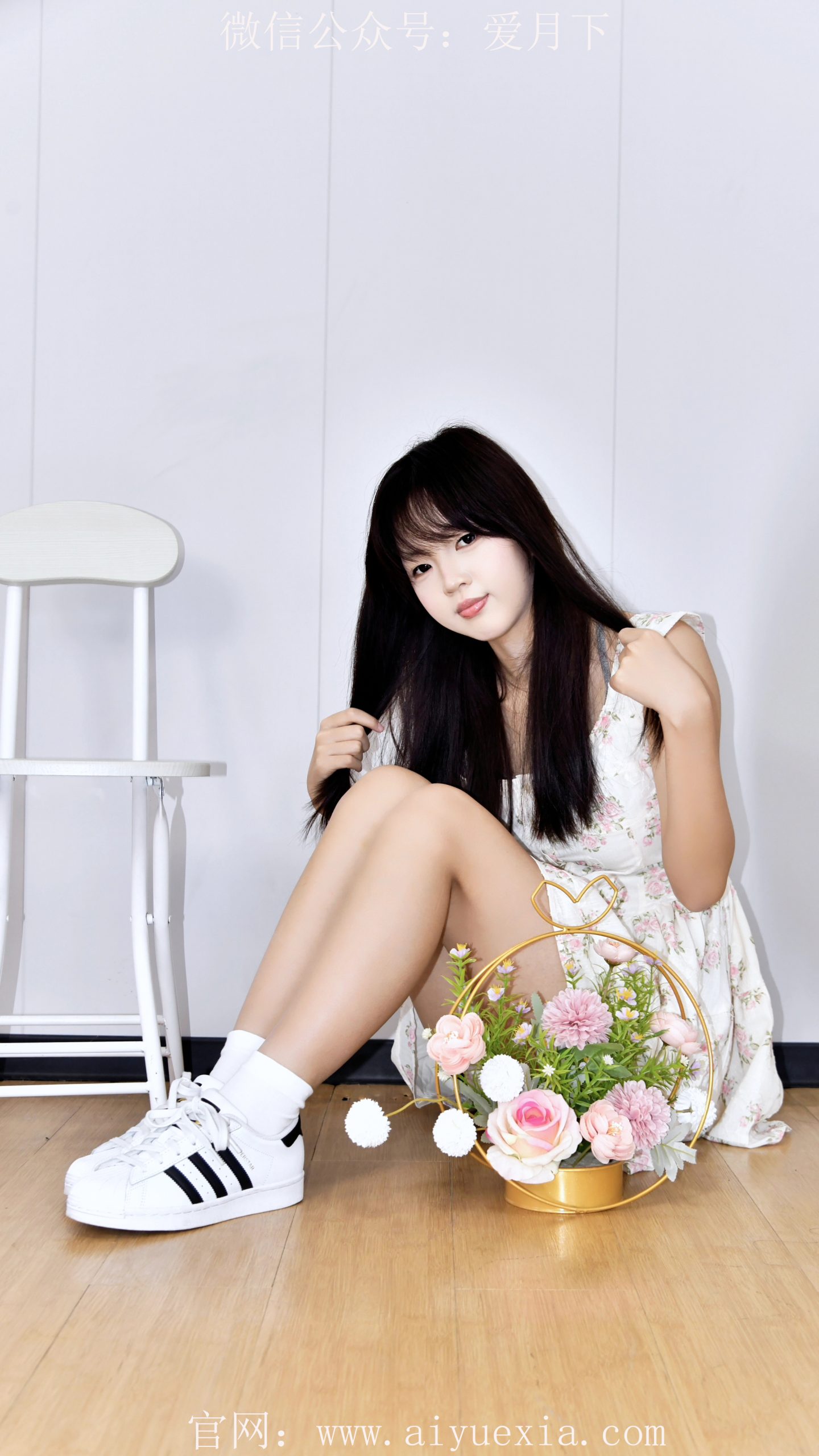 660/鑫鑫~【花裙白袜】素墙花裙，白袜板鞋少女娇。