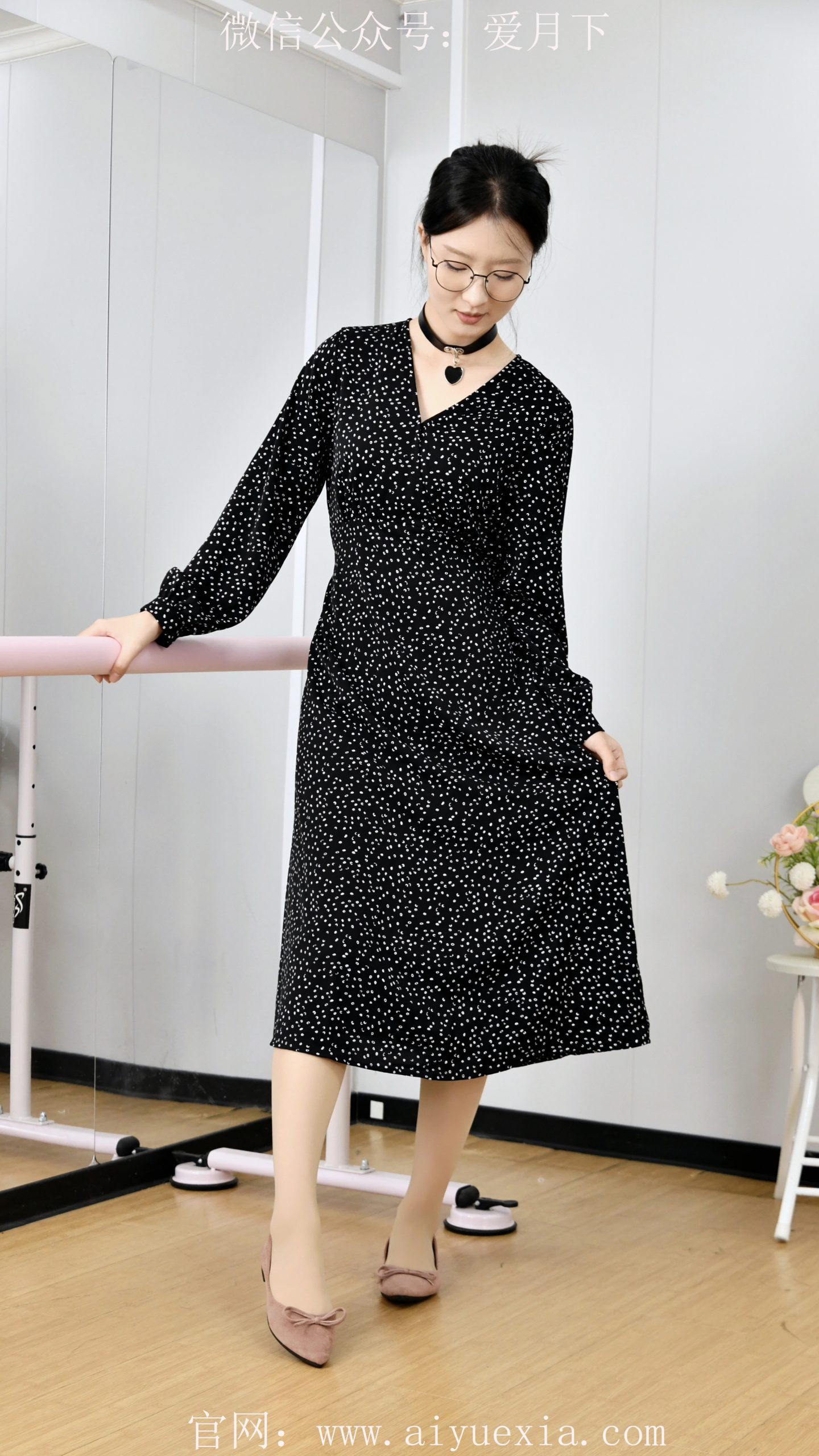 664/月月~【瑜韵轻姿】瑜室长裙展姿 ，裤袜轻足趣意浓。