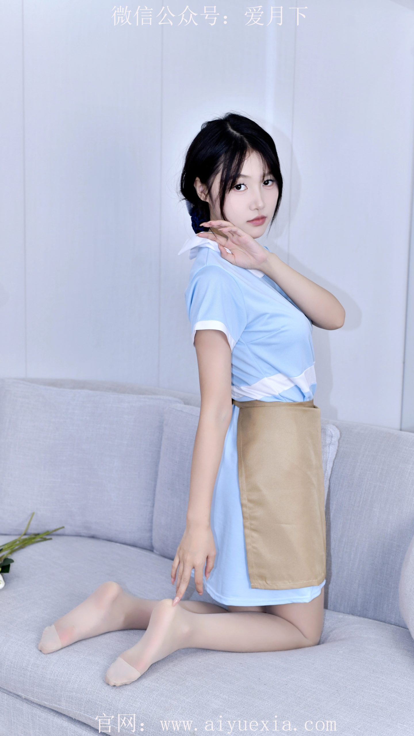 671/夏夏 ~【素袜凝脂】肤袜衬足姿，鞋尖映室间温柔。