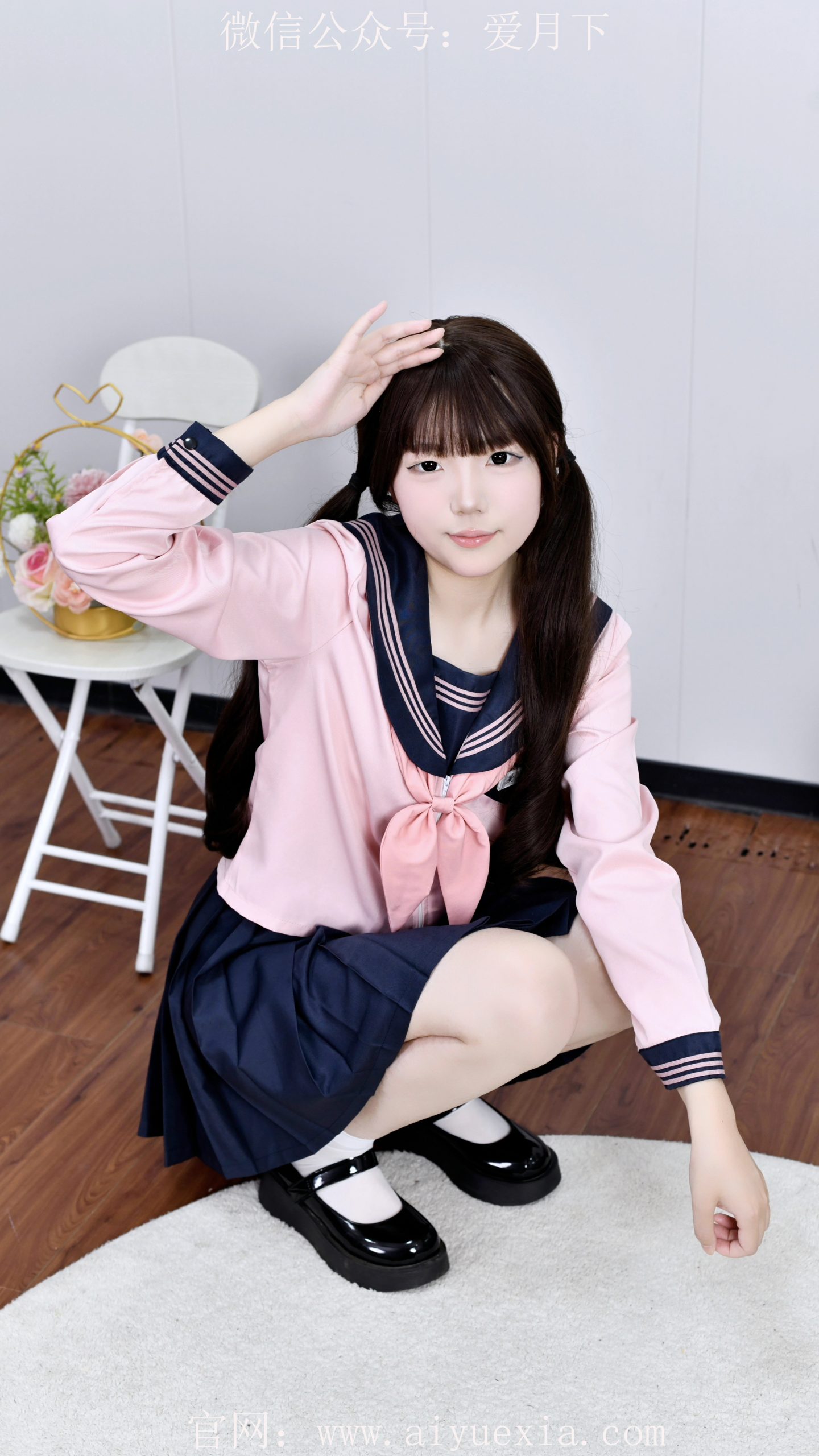 684/泡芙~【萌趣玩袜】软萌少女戏玩偶，袜鞋切换享闲趣。