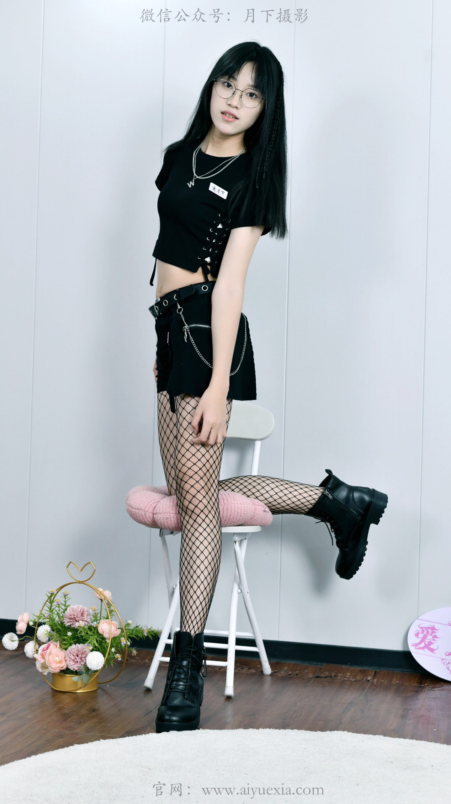 692/小念~【网袜轻叠】渔网覆玉足，短袜承闲趣，笑靥落春隅。