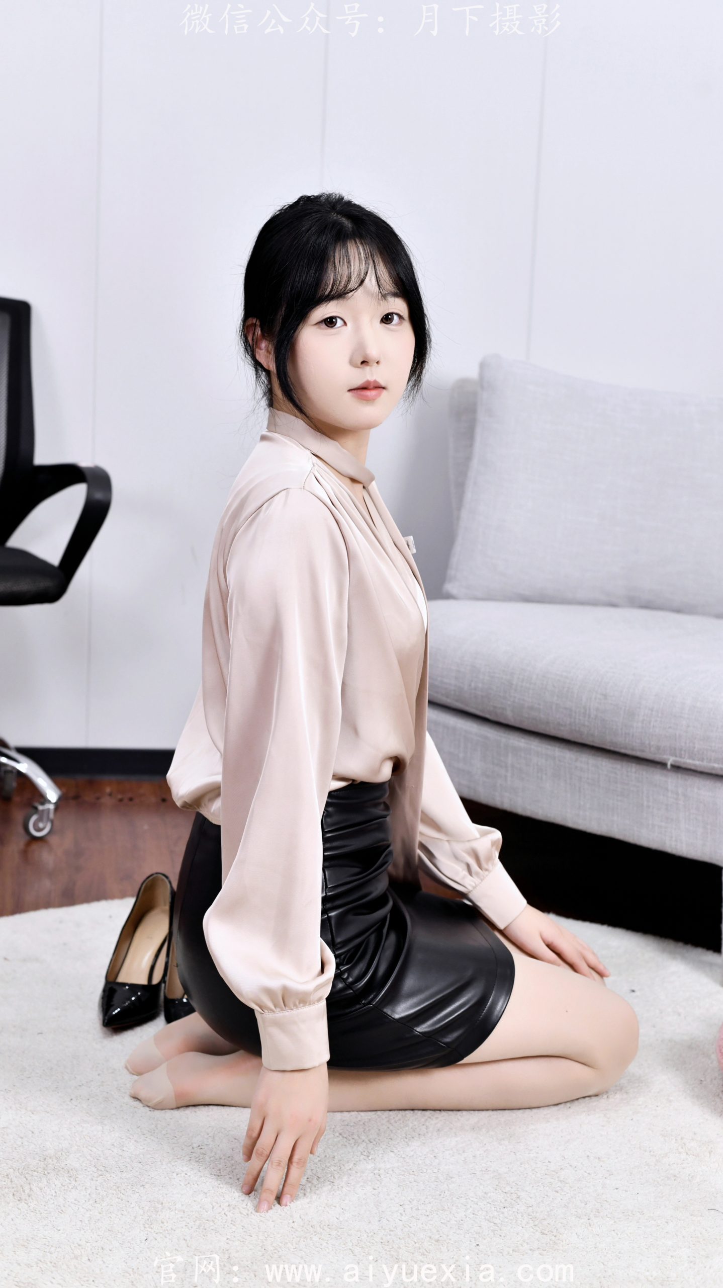 730/岁岁~【矜贵职场】丝衫短裙，黑跟薄丝展职场气场。