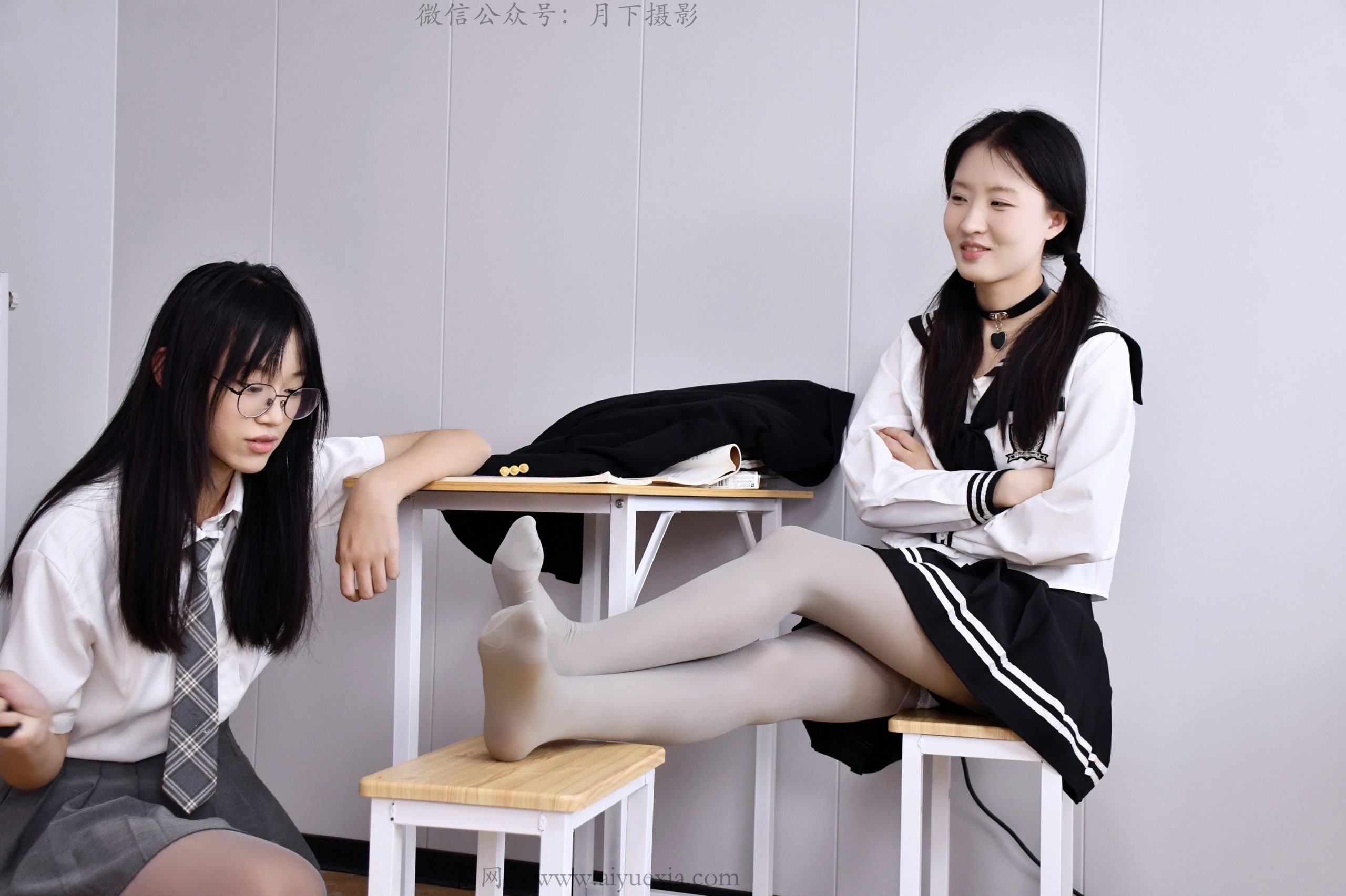 732/月月、小念~【叠穿风波】 连裤袜叠穿高跟镇霸凌，以牙还牙显锋芒。