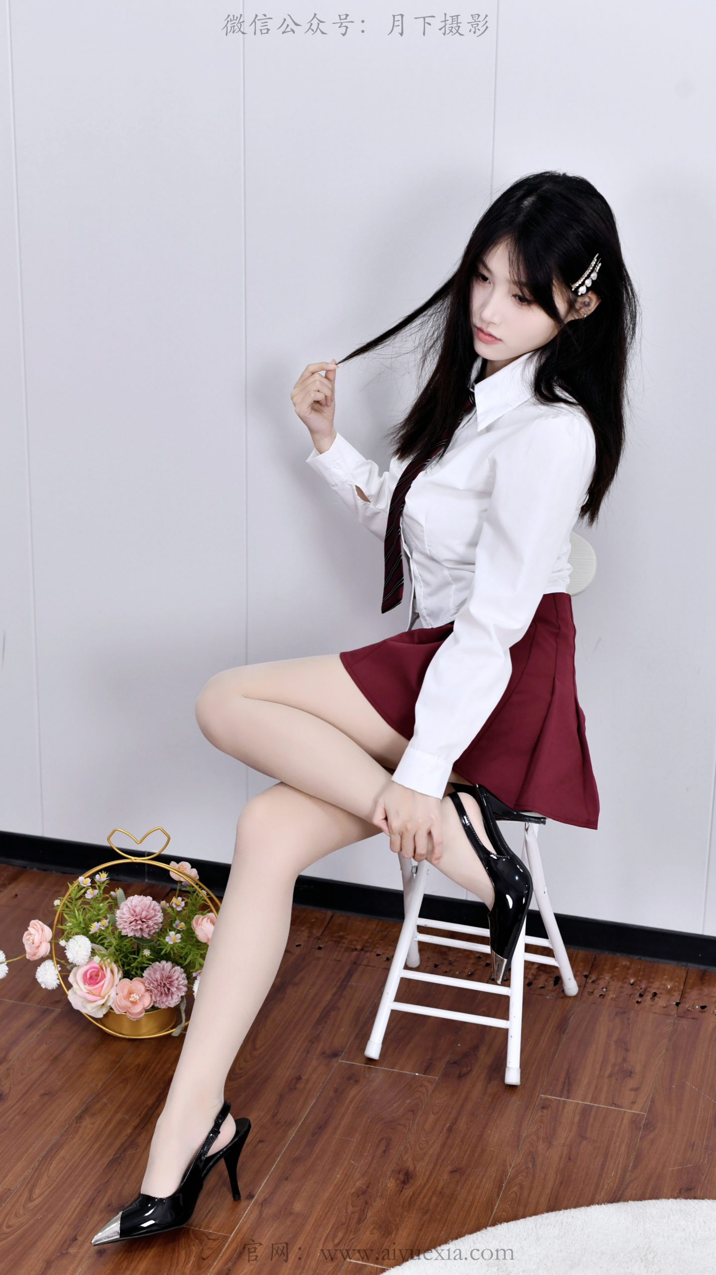 735/夏夏 ~【裙丝焕彩】红黑鞋履配丝，校园风里藏柔媚。