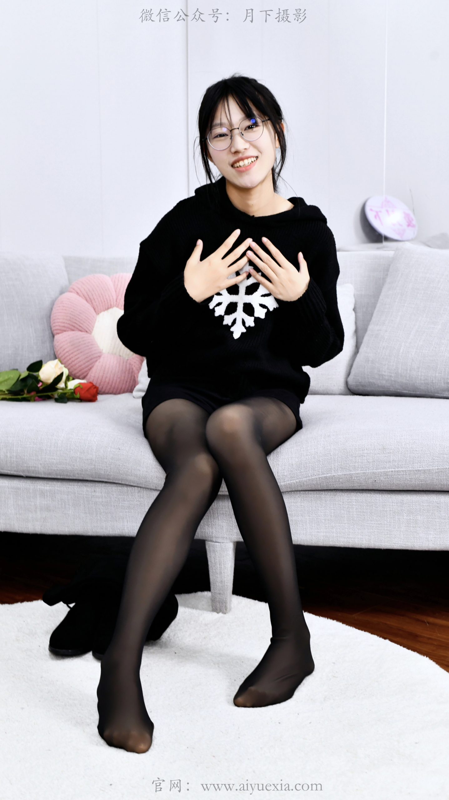 747/小念~【黑韵灵动】黑系穿搭衬身姿， 灵动动作显青春。