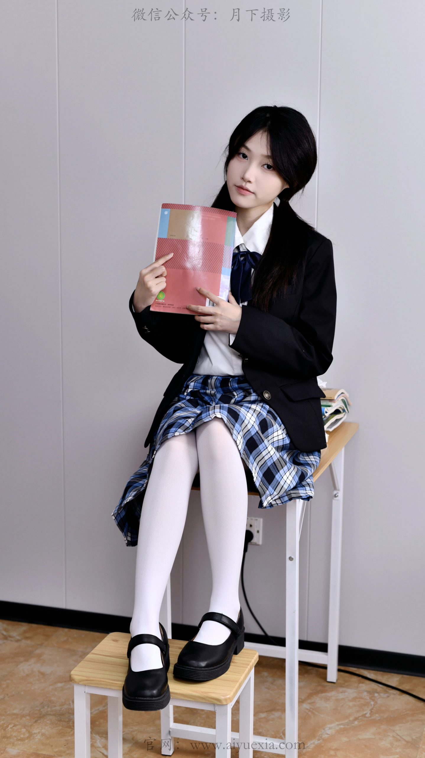 764/夏夏 ~【青春序章】JK白袜映教室，捧书提裙尽是青春模样。