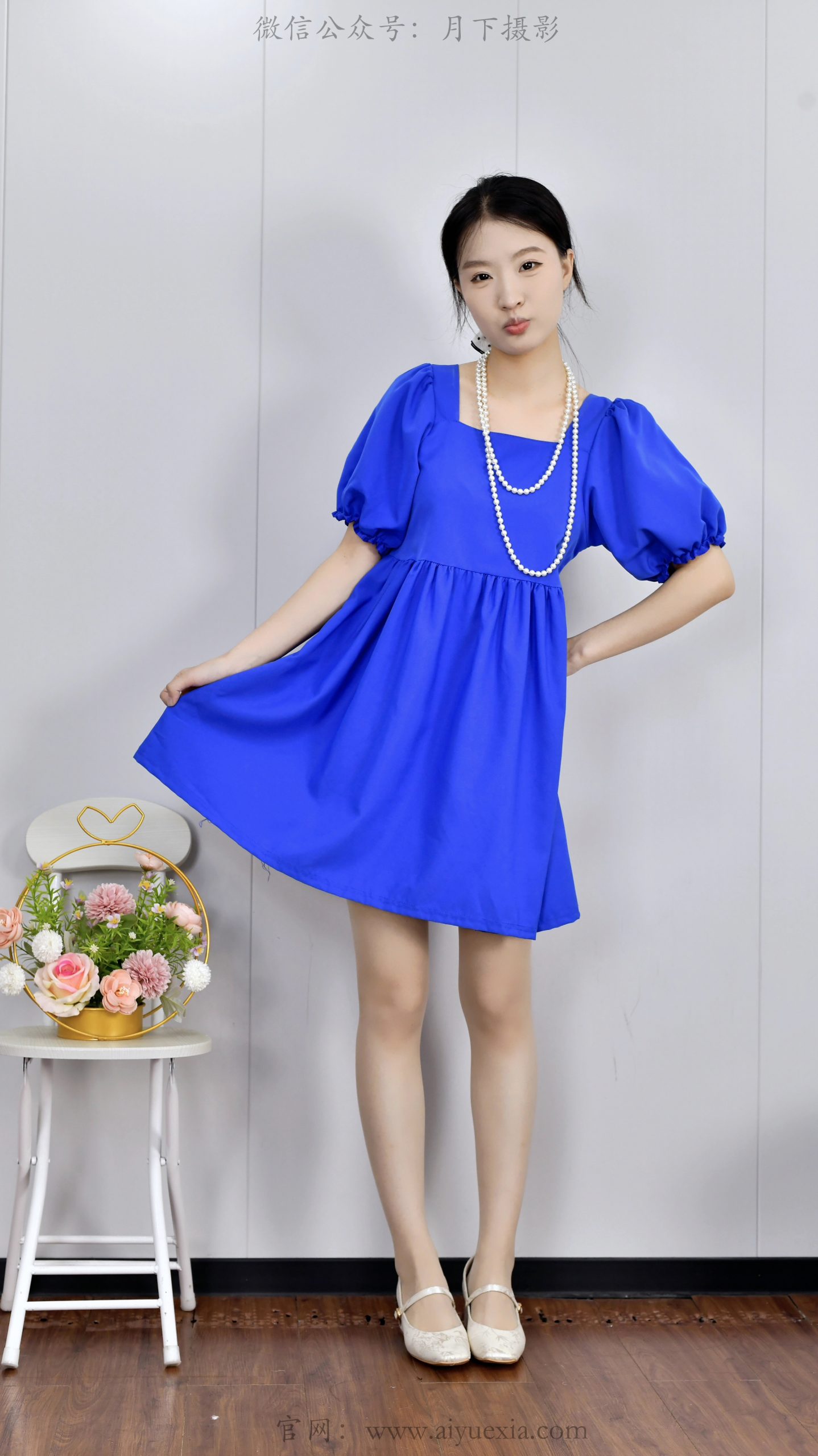 773/月月~【蓝调温柔】克莱因蓝裙映柔光，白鞋珍珠衬温婉。