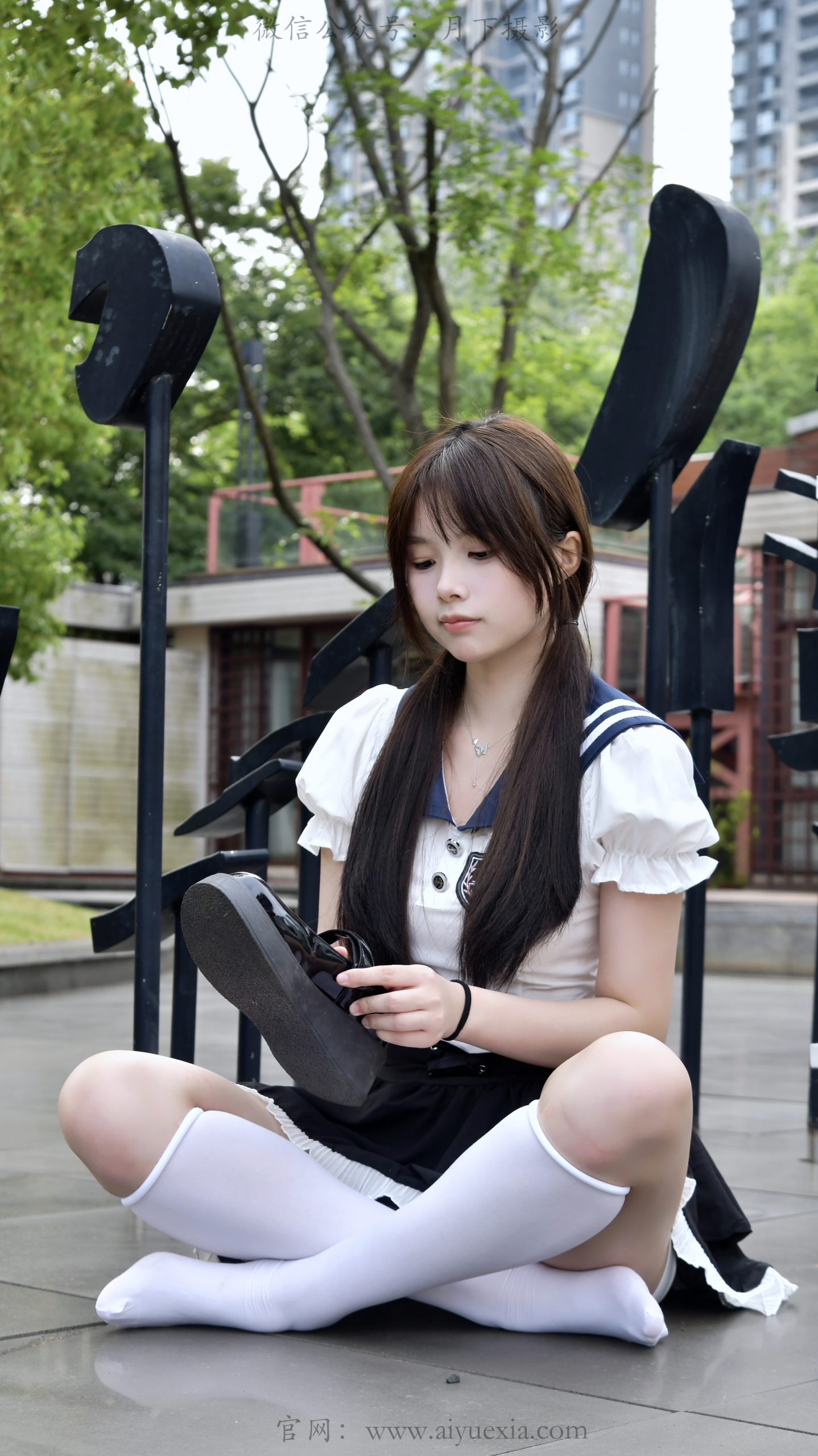 791/兔兔~【林间甜妹】林间清风光影里，JK少女尽显元气娇俏。