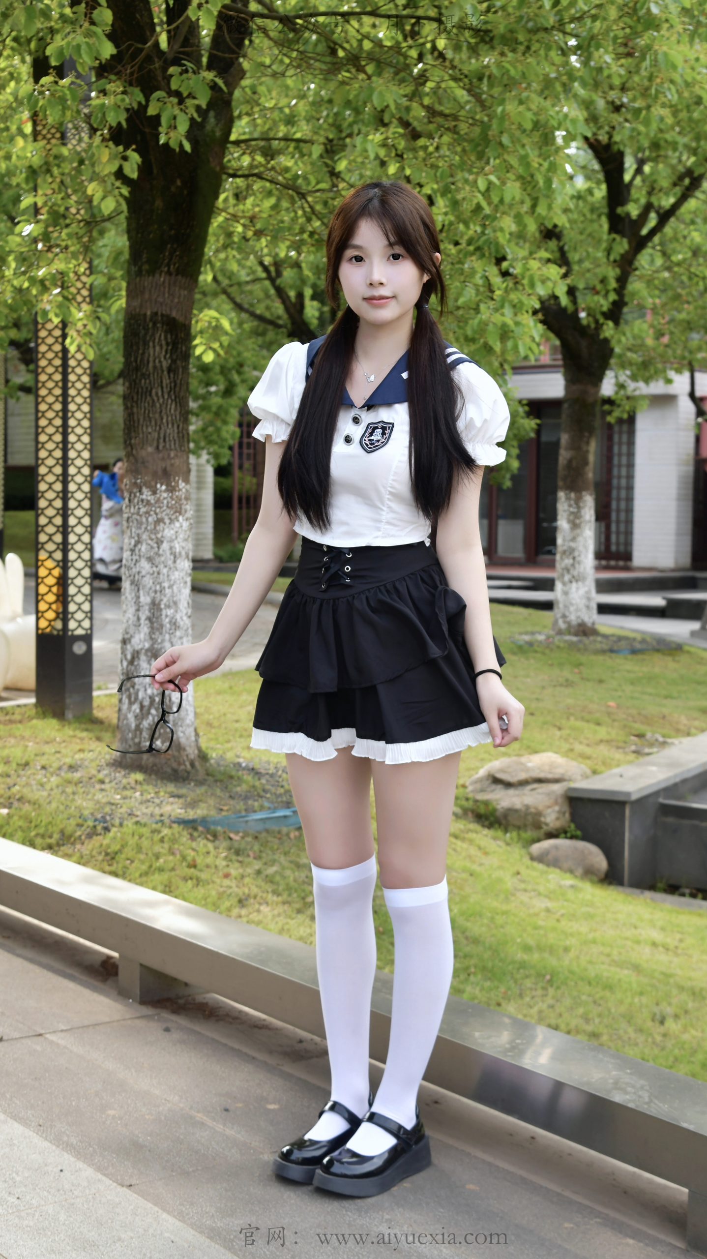 791/兔兔~【林间甜妹】林间清风光影里，JK少女尽显元气娇俏。