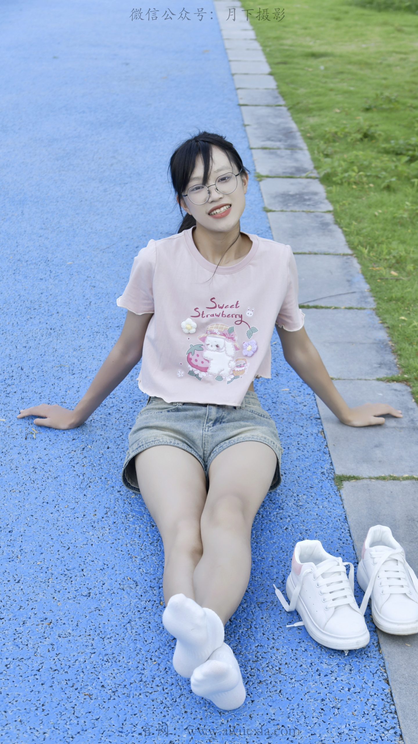 854/小念~【小白袜】蓝道柳岸粉T牛仔，白袜板鞋尽显夏日灵动少女姿态。