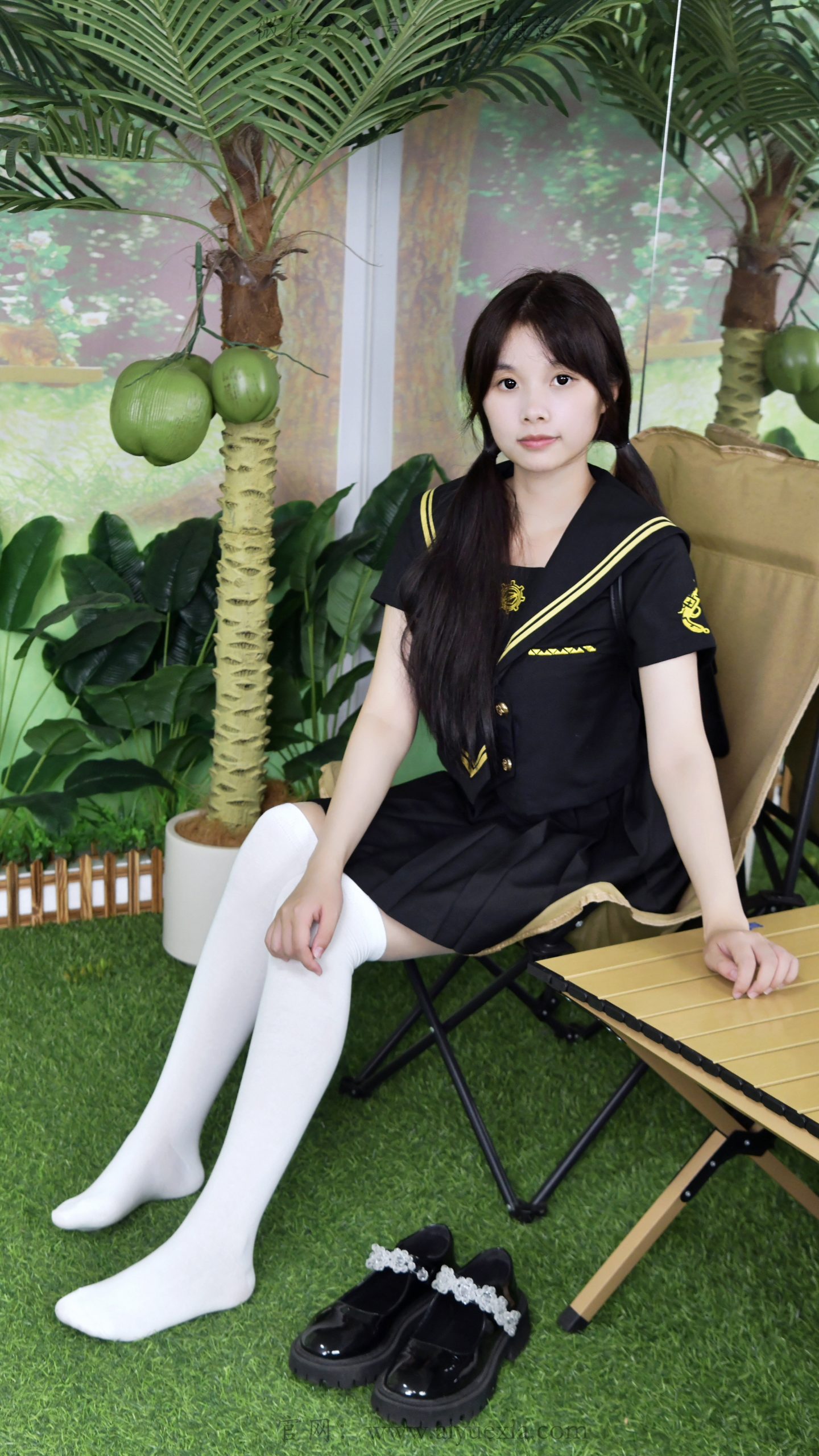 887/兔兔~【森系水手】绿茵布景衬水手服，多样姿态演绎少女元气感。