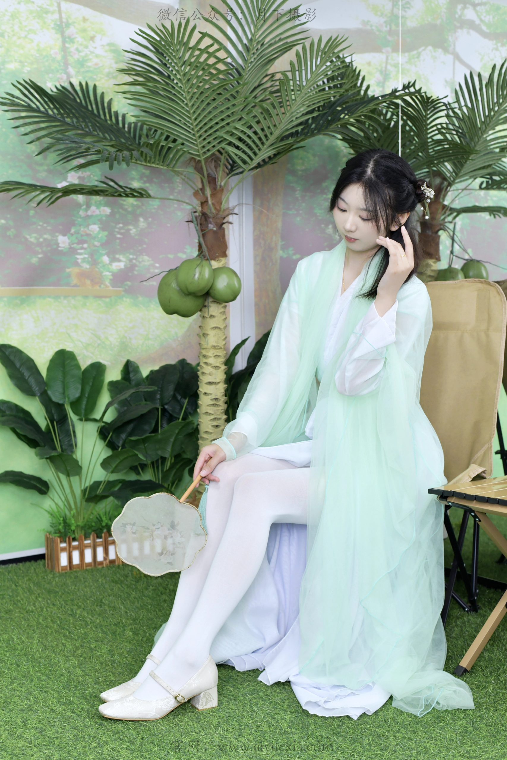 904/小玉~【清韵古风】浅绿汉服置林间布景，一颦一笑演绎东方温婉古韵。