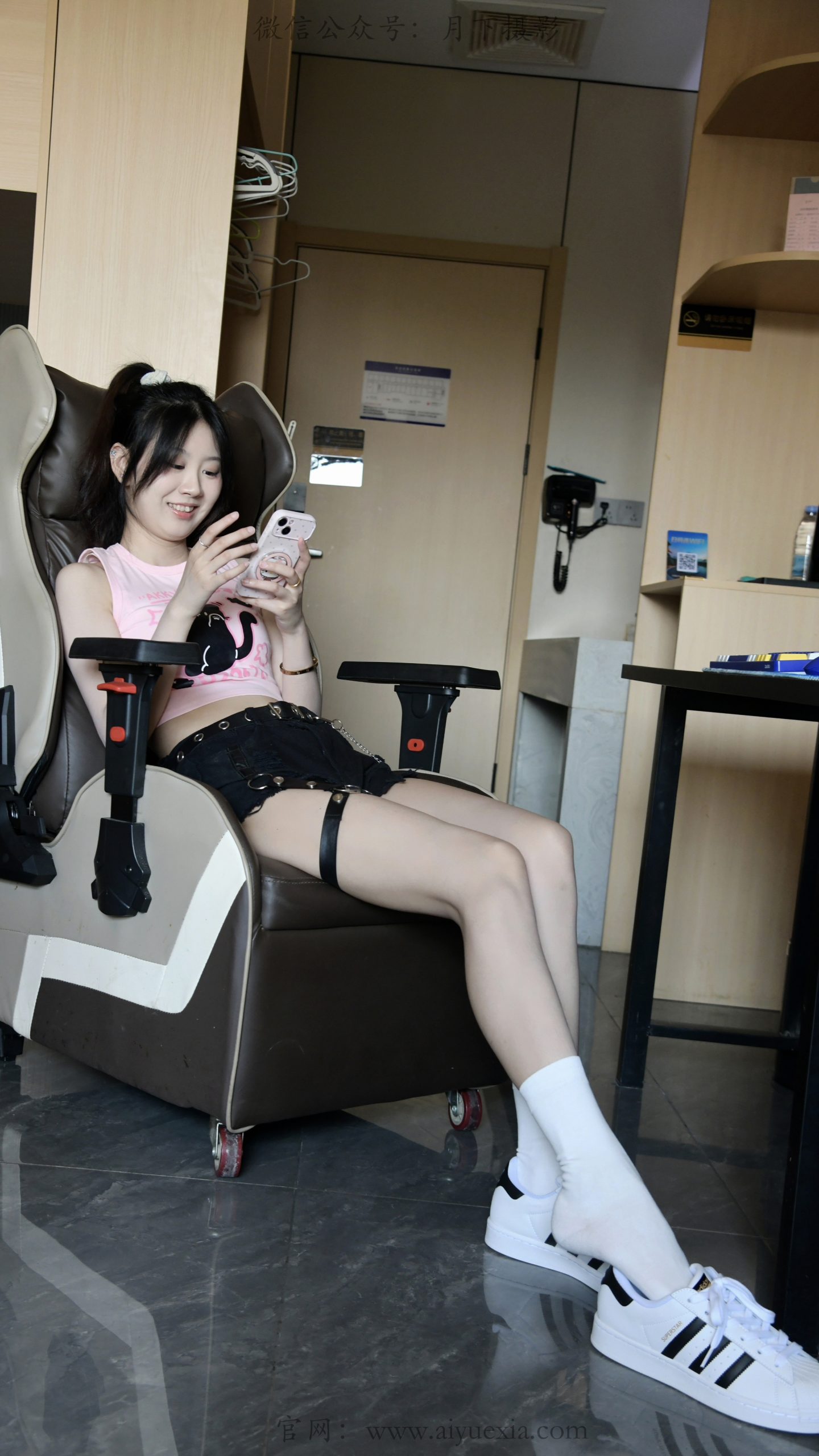 928/小玉~【电竞少女】白袜，板鞋，是你的玩伴~