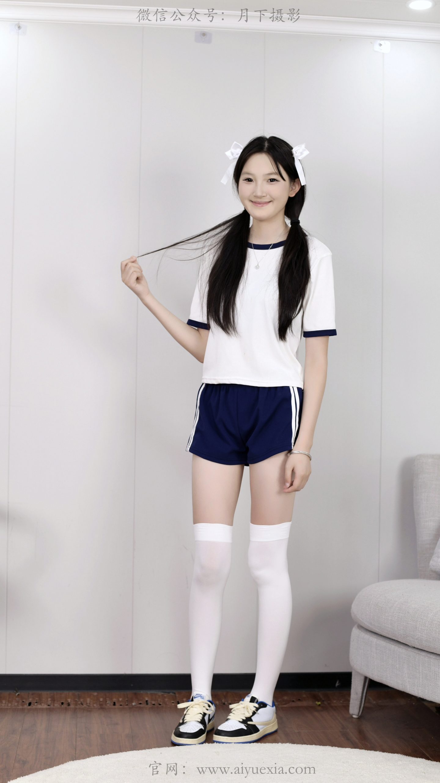 931/小慧~【居家少女】你们一回到家会不会把鞋子袜子脱掉？